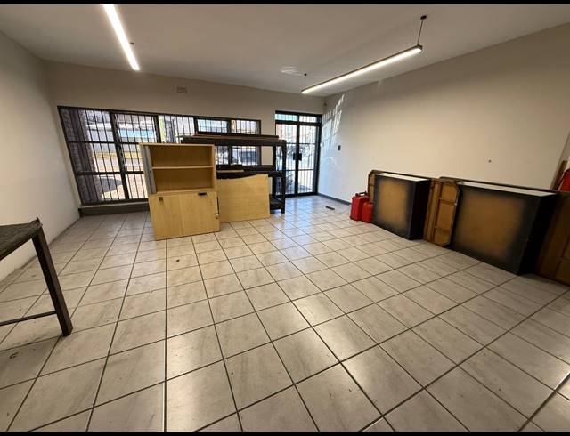 479M² WAREHOUSE TO LET IN ISANDO